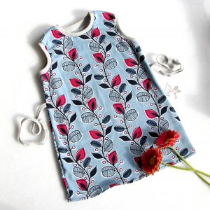 Jerseykleidchen für Kinder mit Blumenornamenten